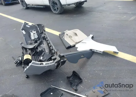 2018 Ford Escape Se z USA, uszkodzony, nr VIN 1FMCU0GD3JUC99774